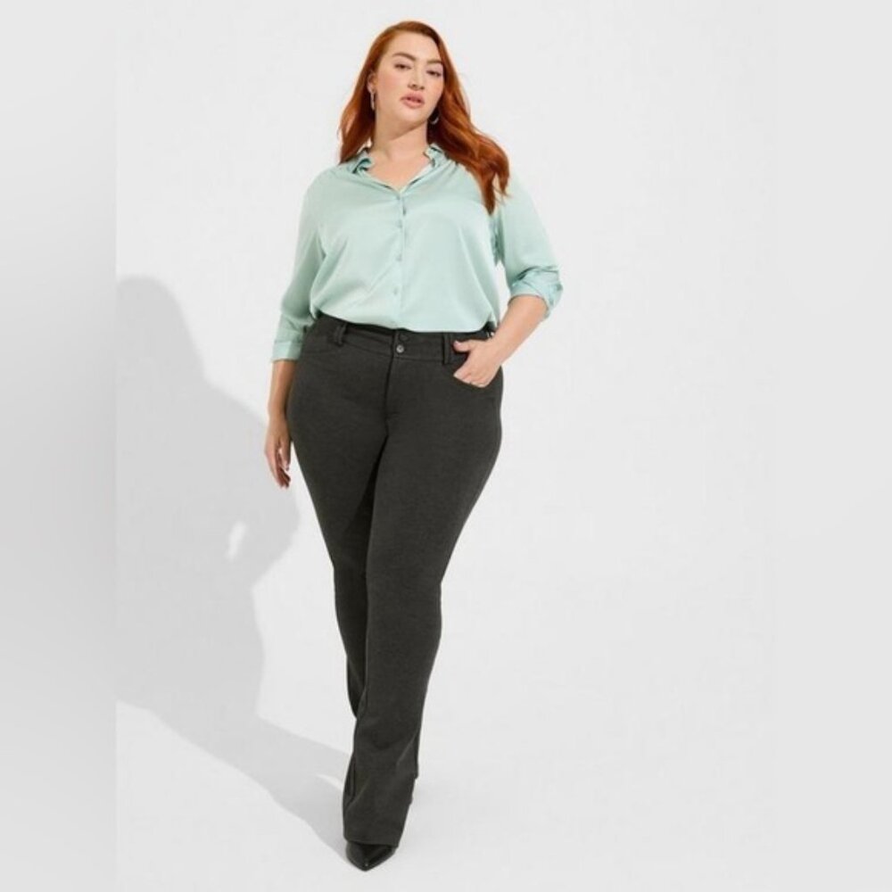 Torrid Trouser Boot Studio Luxe Ponte Mid-Rise Pant Size 24 - Picture 15 of 15